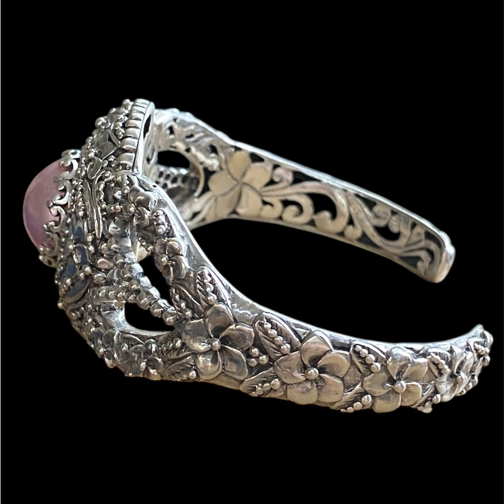 Intricate Sarda Silver Bracelet with large  Pink Mabe pearl - Picture 3 of 7
